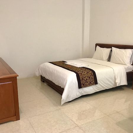 Motel Kings Pleiku Extérieur photo